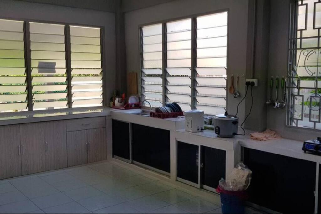 J & I Homestay Sibu Exterior photo